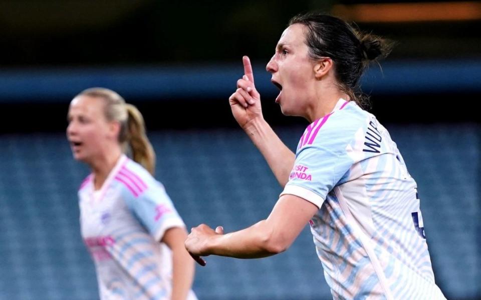 Lotte Wubben-Moy celebrates scoring - Arsenal leave it late to keep Champions League dream alive