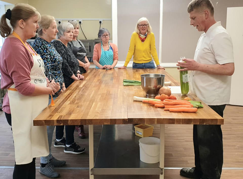 Baker lets community bake Christmas cakes in his oven amid rising energy costs (Courtesy Ed Hamilton-Trewhitt)