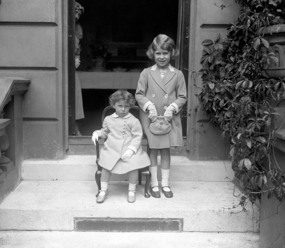 royalty princesses elizabeth and margaret