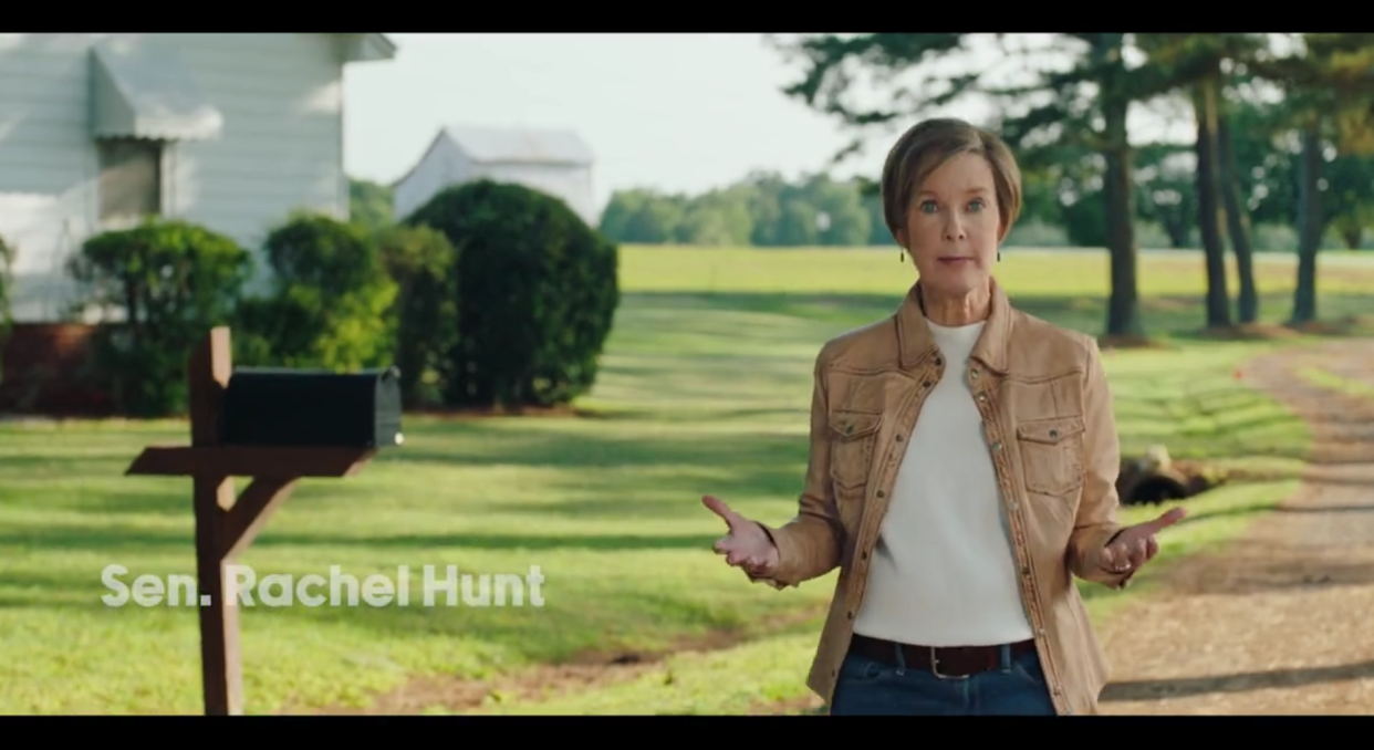 La vidéo de campagne de Rachel Hunt, démocrate de Caroline du Nord, dans laquelle elle défend le droit à l’avortement.