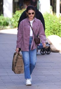 Katie Holmes Wears Spring Colors Even in Frigid Temperatures