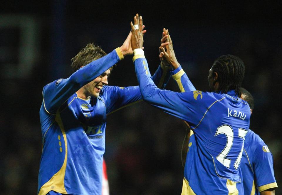 Peter Crouch and Nwankwo Kanu