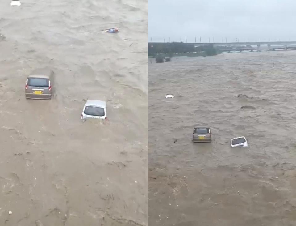 北京小清河橋2023.7.31被大水沖垮，河面上可見多輛汽車被沖走。路透社