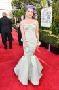 Golden Globes 2013: Kelly Osbourne helped host the red carpet in mint green Zac Posen © Getty