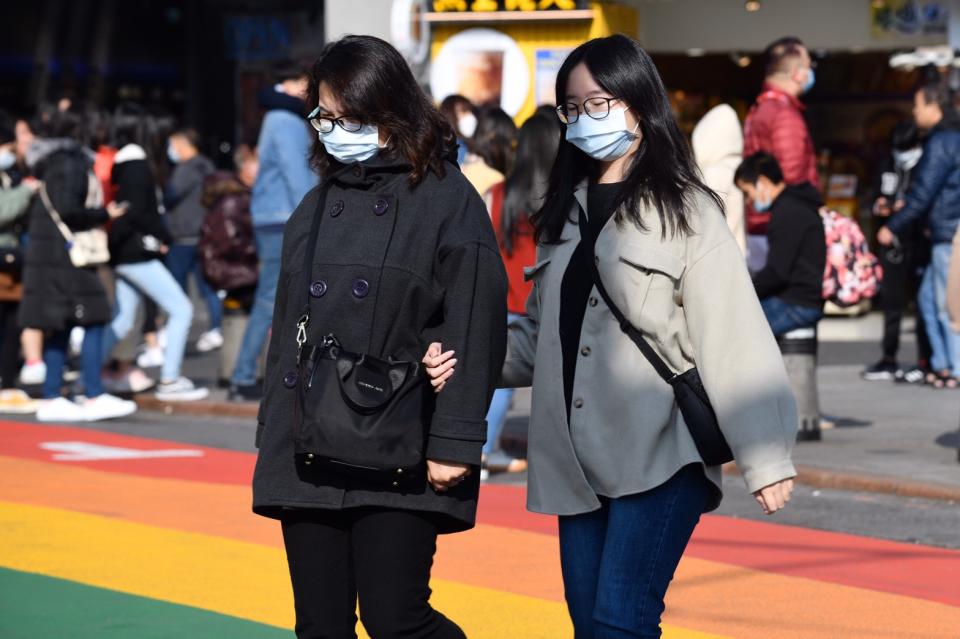 ▲下周起各級學校即將陸續開學，中山醫學大學附設醫院兒童急診科主任謝宗學提醒大家，根據過去流感和其他高度傳染性疾病的經驗，大流行的爆發常常由校園開始，務必要小心。（圖／NOWnews資料畫面）