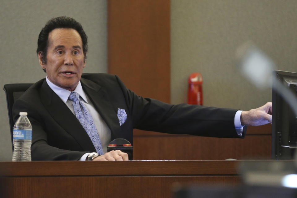 Wayne Newton testifies in the witness stand in the State of Nevada case against Weslie Martin, accused of burglarizing Newton's home, at the Regional Justice Center in Las Vegas, Tuesday, June 18, 2019. (Erik Verduzco/Las Vegas Review-Journal via AP)