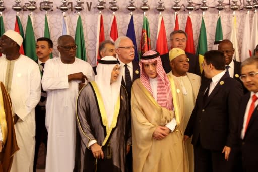 Foreign ministers from Arab and Muslim countries held preparatory talks on the eve of the summits