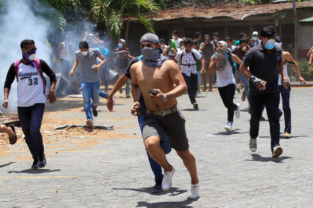 Students from the Universidad Agraria (UNA) public university take part in a protest against reforms that implement changes to the pension plans of the Nicaraguan Social Security Institute (INSS) in Managua, Nicaragua April 19,2018.REUTERS/Oswaldo Rivas