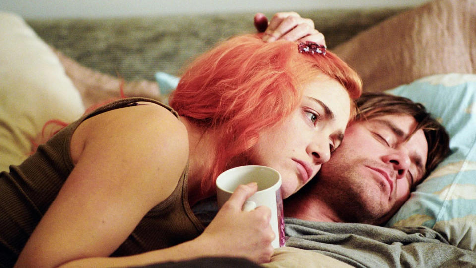 Kate Winslet and Jim Carrey in 'Eternal Sunshine of the Spotless Mind'. (Credit: Focus Features)