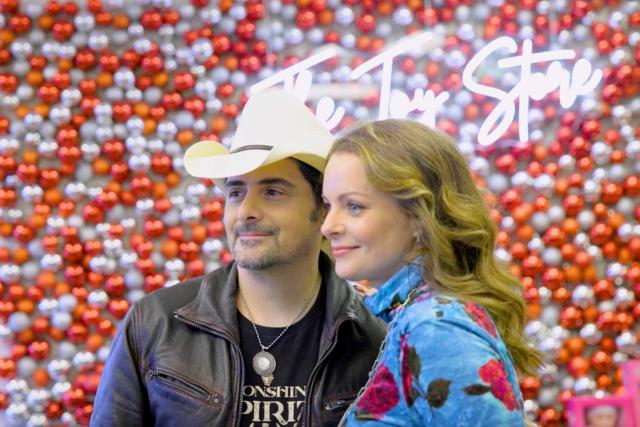 Brad Paisley and Kimberly Williams-Paisley's Relationship Timeline