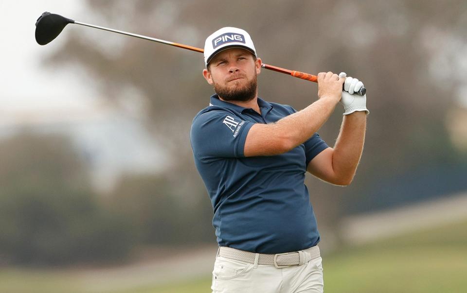 Tyrrell Hatton of England plays his shot from the fifth tee during the second round of the 2021 U.S. Open at Torrey Pines Golf Course (South Course) on June 18, 2021 in San Diego, California - Ezra Shaw/Getty Images)