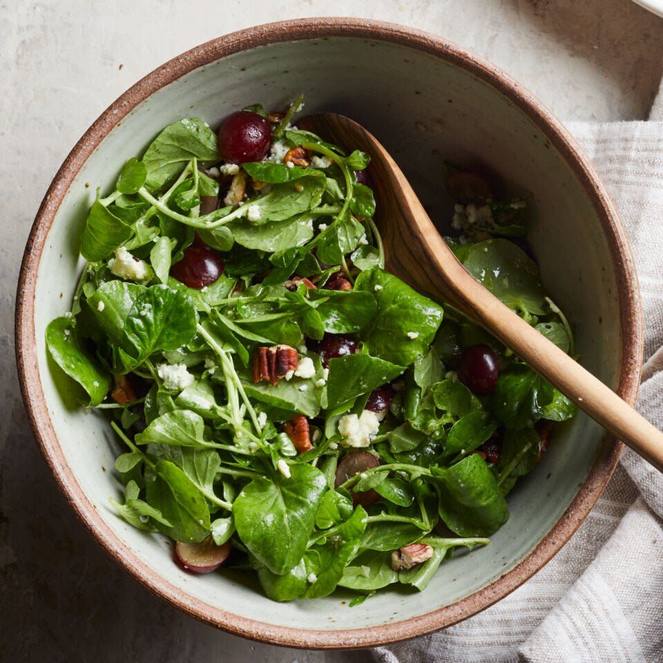 Watercress Salad with Grapes, Blue Cheese &amp; Pecans