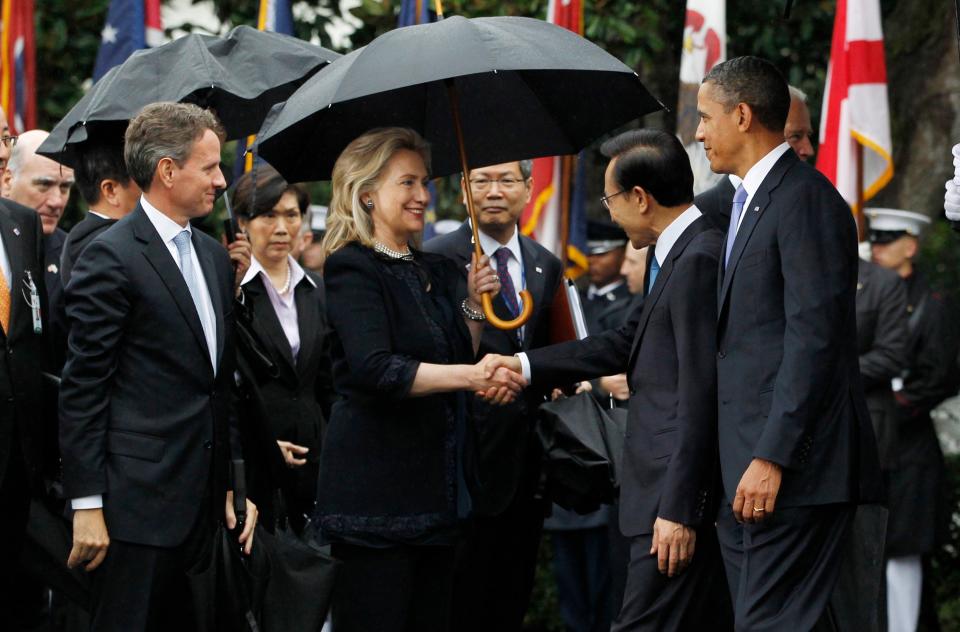 hillary clinton barack obama rain