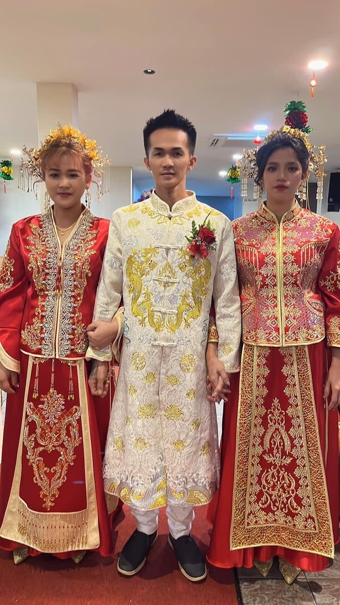 新郎是一名叫林順建的華裔男子，2名新娘中其中一人是華裔女子王愛惠，另一人則是印尼籍的Dew Kartika。（圖／翻攝自臉書）