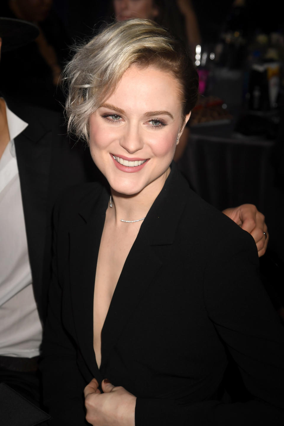 <p>Evan Rachel Wood went for an ombre silver cut that’s rocker-chic. (Photo: Getty Images) </p>