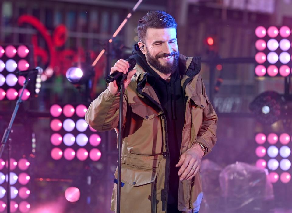 Country star Sam Hunt is set to headline the Florida Strawberry Festival.