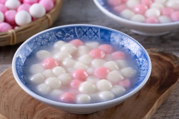 冬至吃紅白湯圓可以增桃花運。（示意圖／資料庫）