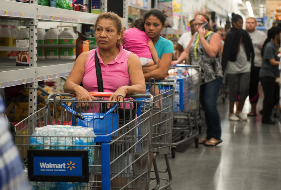 People in South Florida queue up to buy supplies ahead of Hurricane Irma’s arrival