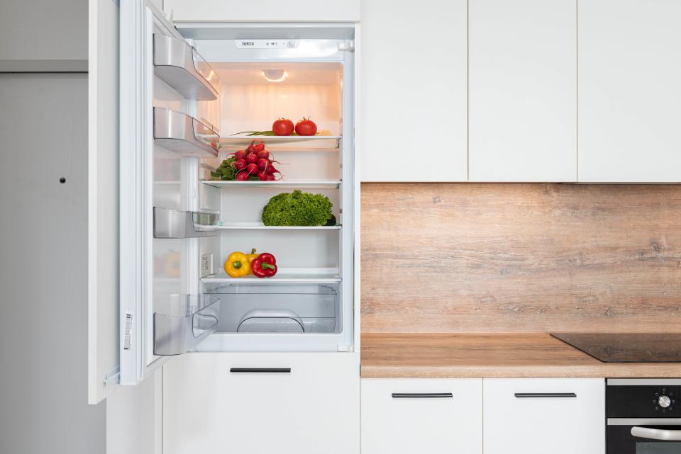 冰箱結霜若置之不理，可能會降低冰箱性能與效率。
