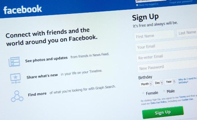 Facebook Lets Users 'Login as Page