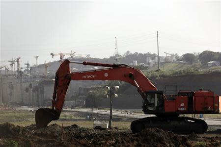 An idle digger is seen at the construction site of the Panama Canal Expansion project on the outskirts of Colon City February 12, 2014. REUTERS/Carlos Jasso