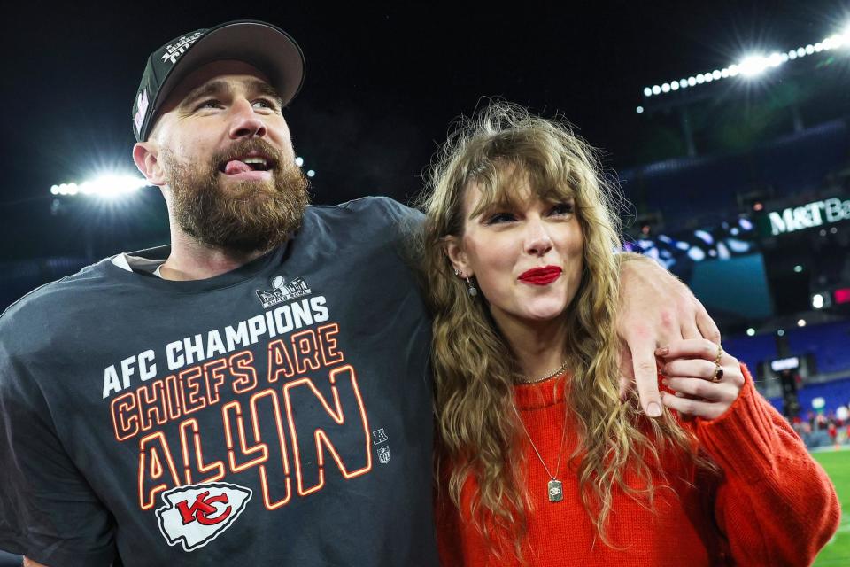 Erin Andrews Loves How Taylor Swift Wore Her 45 Necklace to Chiefs Game