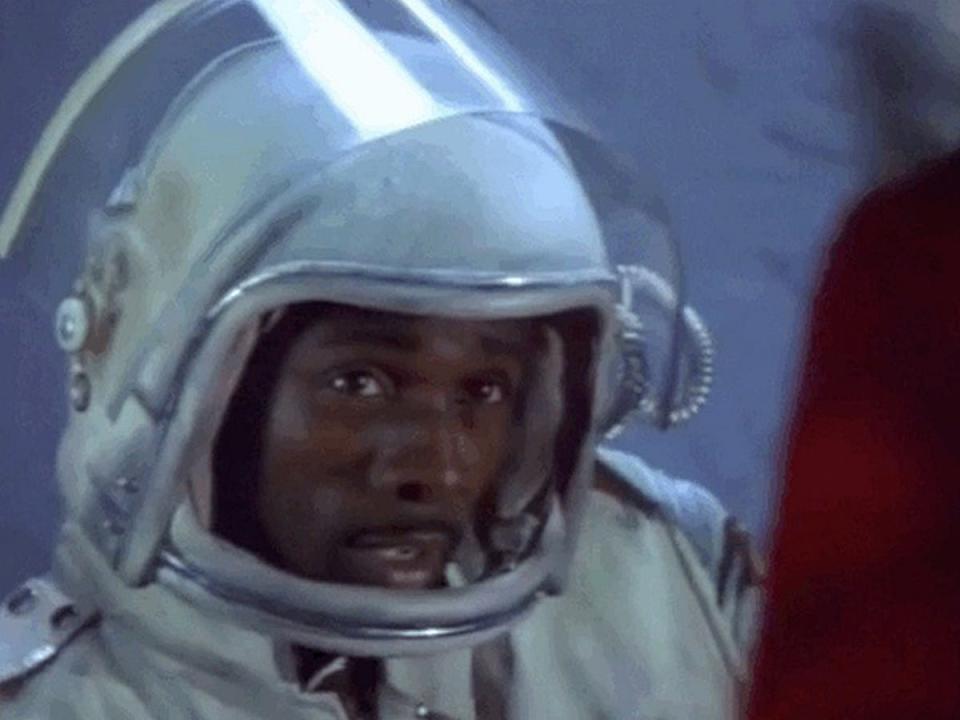 idris elba in space precinct