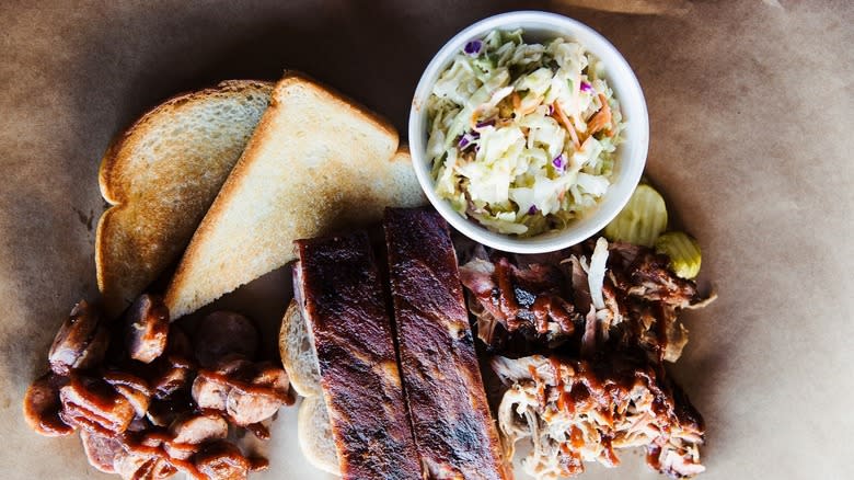 Barbecue with coleslaw, Joe's Kansas City BBQ