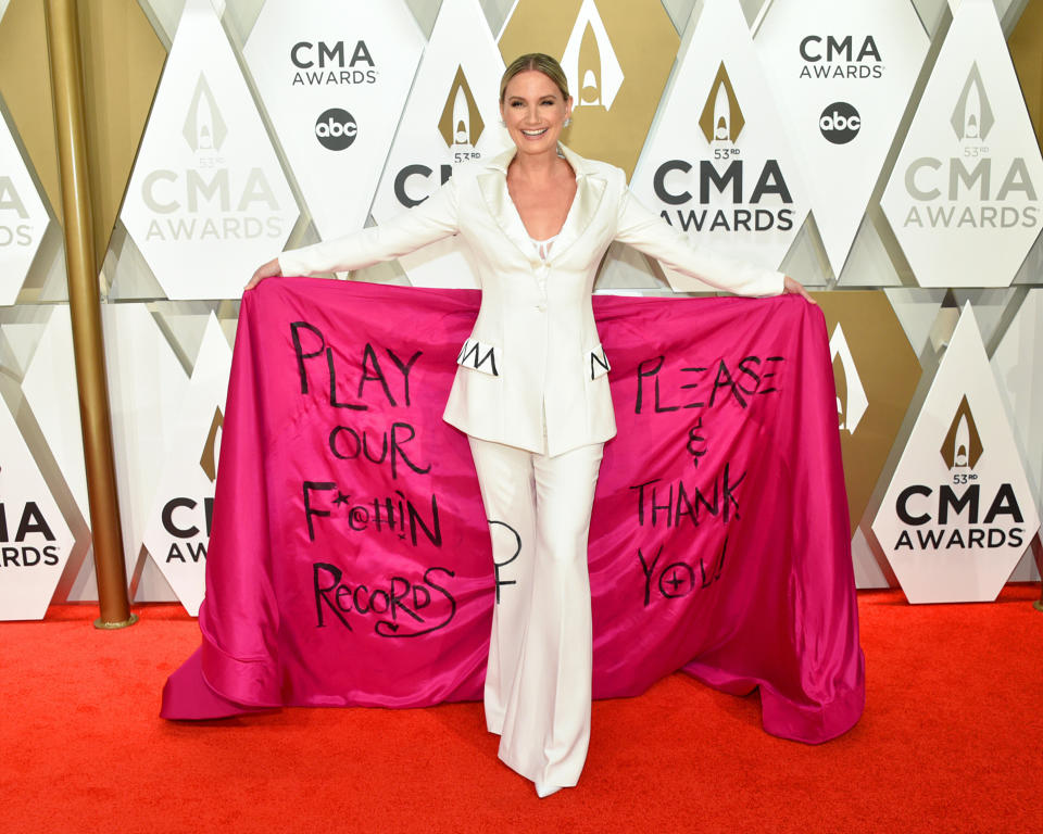 Jennifer Nettles at the 53rd annual CMA Awards in Nashville on Nov. 13.