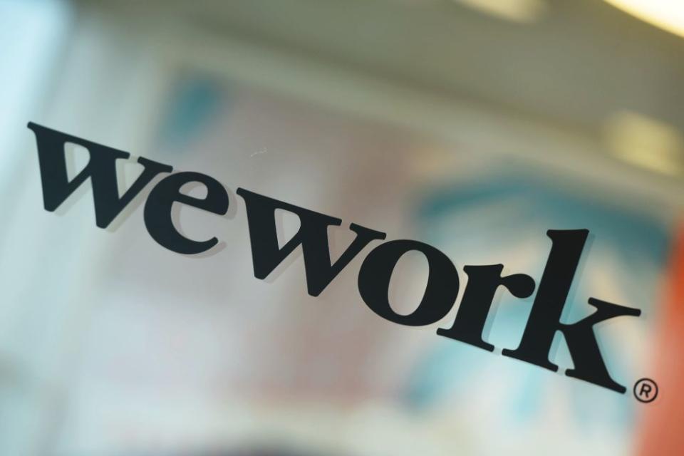 Die Geschichte von Wework, die inzwischen sogar verfilmt ist, bleibt spannend. 