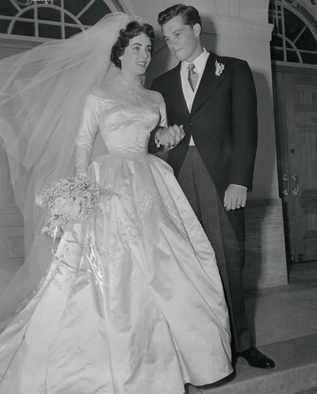 Wedding Of Joe Dimaggio And Dorothy by Bettmann