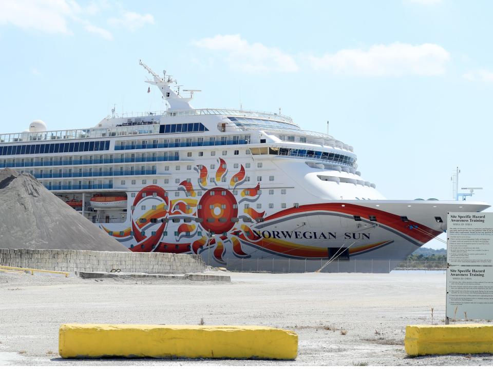 Ein Kreuzfahrtschiff der Norwegian Cruise Line, die Norwegian Sun, hat in Jacksonville, Florida, angelegt. - Copyright: Sam Greenwood/Getty Images