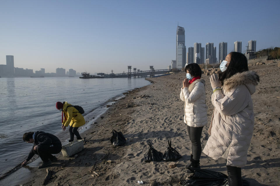 Un mercado de vida silvestre en Wuhan, en enero. (Gilles Sabrie/The New York Times)