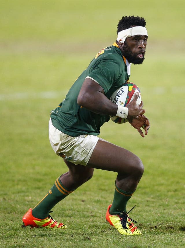 Siya Kolisi is back to captain South Africa despite only returning to training on Monday 