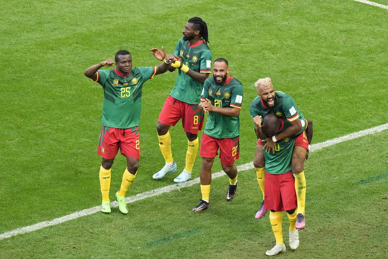 Camerún debe ganarle a Brasil para tener posibilidades de avanzar a octavos de final