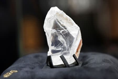 FILE PHOTO -- Jewellery company de Grisogono displays the Constellation rough diamond, measuring over six centimetres wide during a news conference in Paris, France, September 9, 2016. REUTERS/Charles Platiau/File Photo