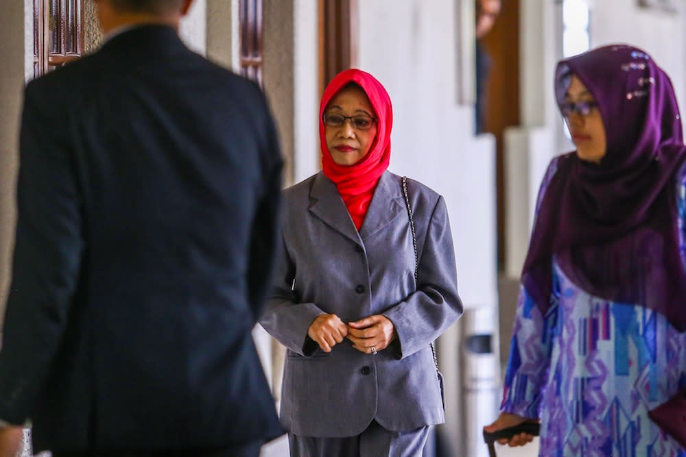 Former deputy chief secretary to the government Tan Sri Mazidah Abdul Majid arrives at the Kuala Lumpur Court Complex June 18, 2019. — Picture by Hari Anggara