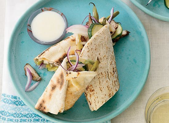 <strong>Get the <a href="http://www.huffingtonpost.com/2011/10/27/chicken-shawarma-with-gre_n_1058298.html" target="_hplink">Chicken Shawarma with Green Beans and Zucchini recipe</a></strong>