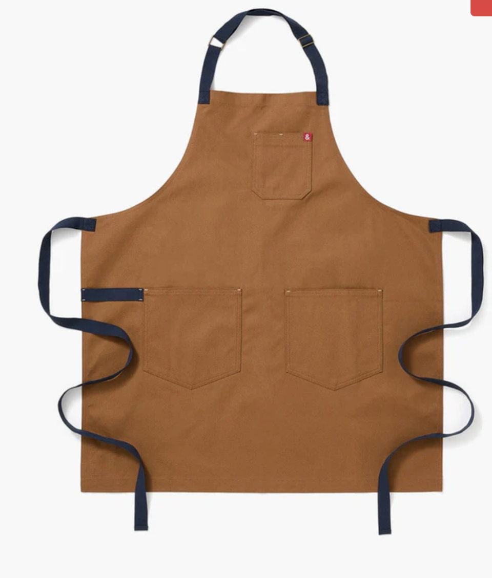 <p><a href="https://go.redirectingat.com?id=74968X1596630&url=https%3A%2F%2Fwww.hedleyandbennett.com%2Fproducts%2Fthe-essential-apron-denver&sref=https%3A%2F%2Fwww.esquire.com%2Flifestyle%2Fg23901138%2Fbest-gifts-for-brother-ideas%2F" rel="nofollow noopener" target="_blank" data-ylk="slk:Shop Now;elm:context_link;itc:0;sec:content-canvas" class="link ">Shop Now</a></p><p>Kitchen Linens</p><p>hedleyandbennett.com</p><p>$85.00</p><span class="copyright">Hendley and Bennett</span>