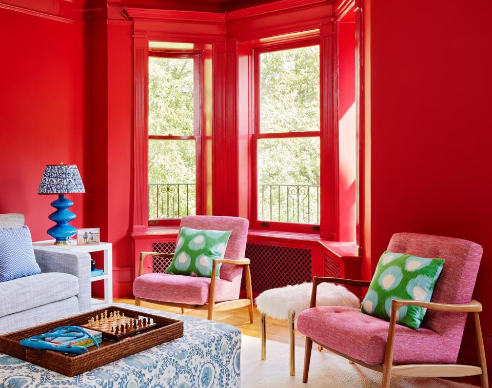 A red and pink living room