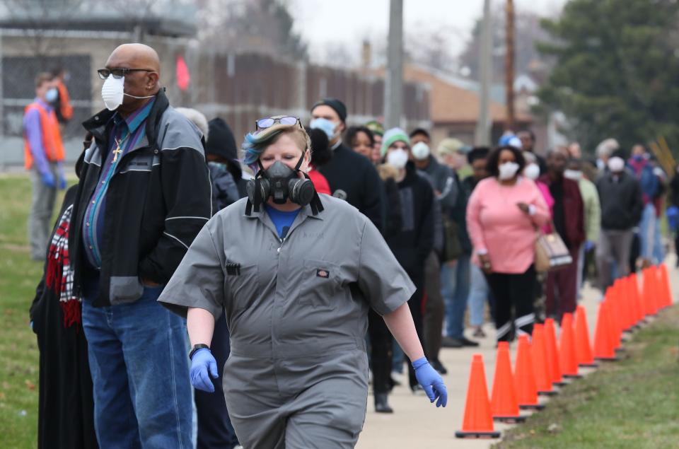 Primary voters in Milwaukee on April 7, 2020.