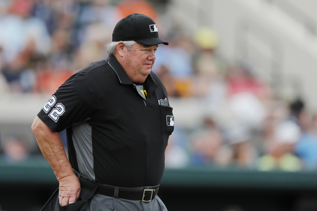 How Much Do MLB Umpires Make? - JobsInSports Blog