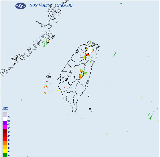 中央氣象署也特別針對「新北市」發布大雷雨即時訊息，雨彈將持續一小時。   圖：翻攝自中央氣象數官網