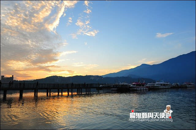 《南投景點美食》日月潭朝霧碼頭日出 埔里鹹油條 恆吉城早餐店蔥油餅加蛋