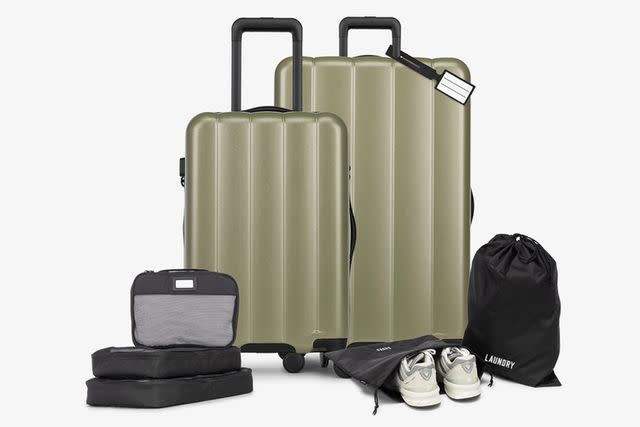 CALPAK CARRY ON 1 YEAR UPDATE, IS THIS STILL THE BEST SPIRIT AIRLINES CARRY  ON LUGGAGE?