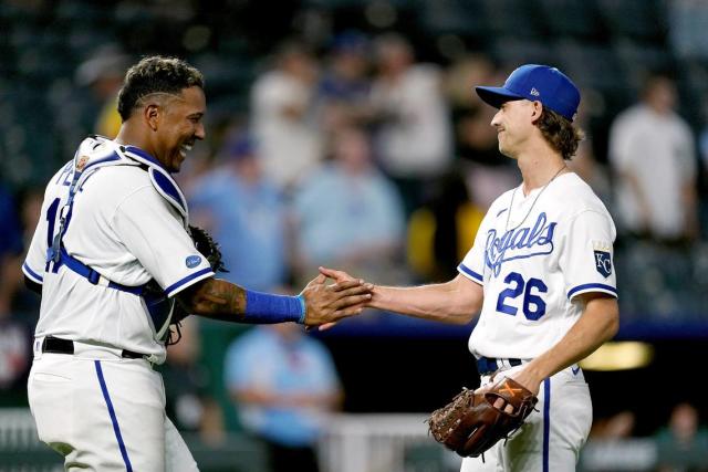 Robbie Ray, Luke Weaver ejected after bizarre national anthem standoff