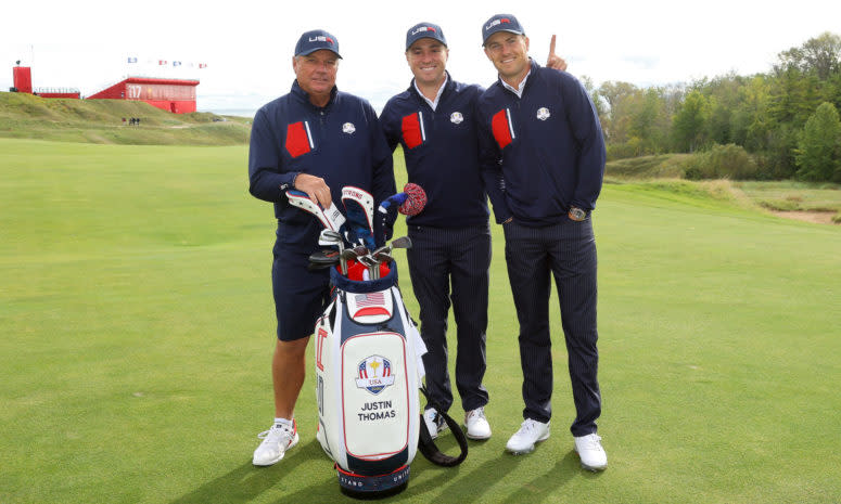 Justin Thomas and Jordan Spieth pose for a photo at the Ryder Cup.