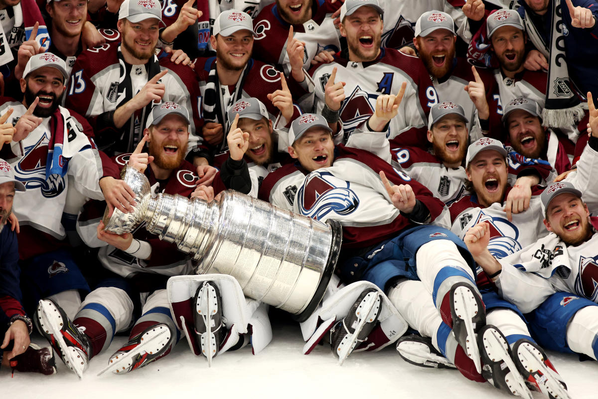 Colorado Avalanche fans buy team gear early, often after Stanley Cup win