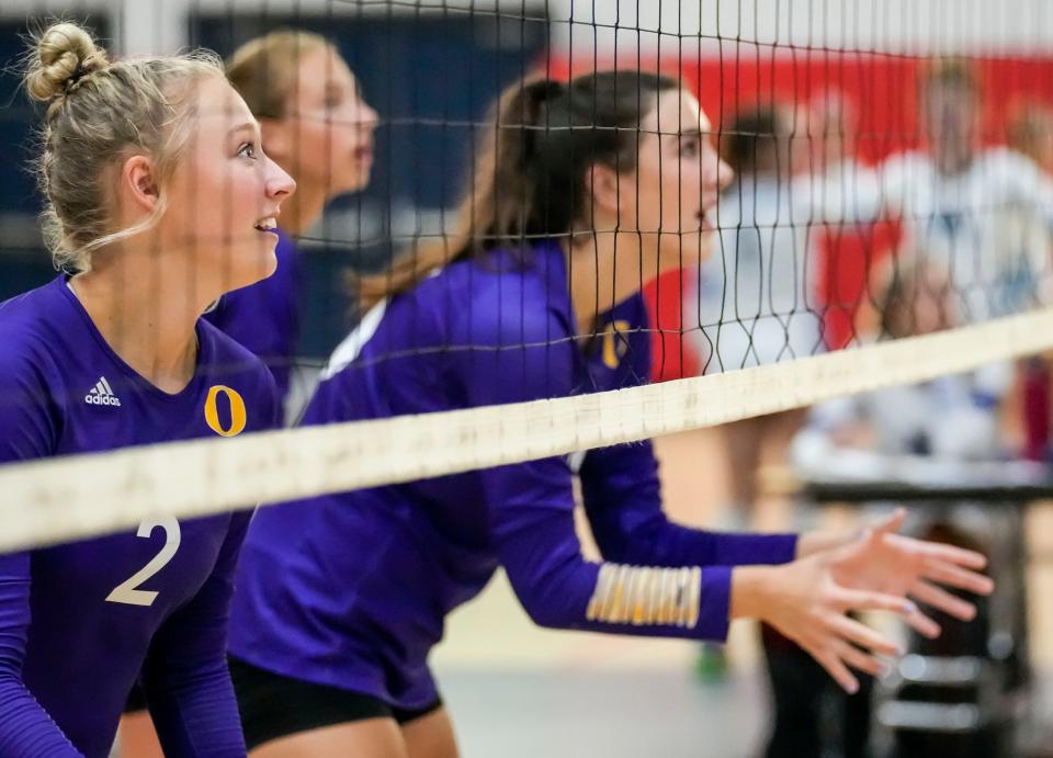 Oconomowoc's Lilly Wagner (left) and Anna Bjork helped lead their team to the WIAA Division 1 state championship game last season.