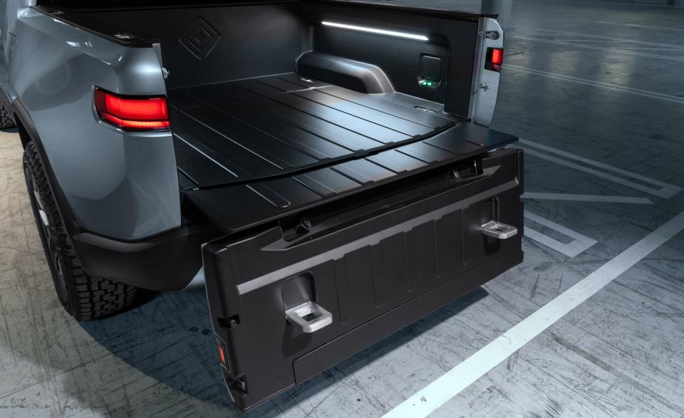 <p>Every version of the R1T will have a maximum payload of 1764 pounds, which almost matches the highest payload achievable by the new Ford Ranger.</p>